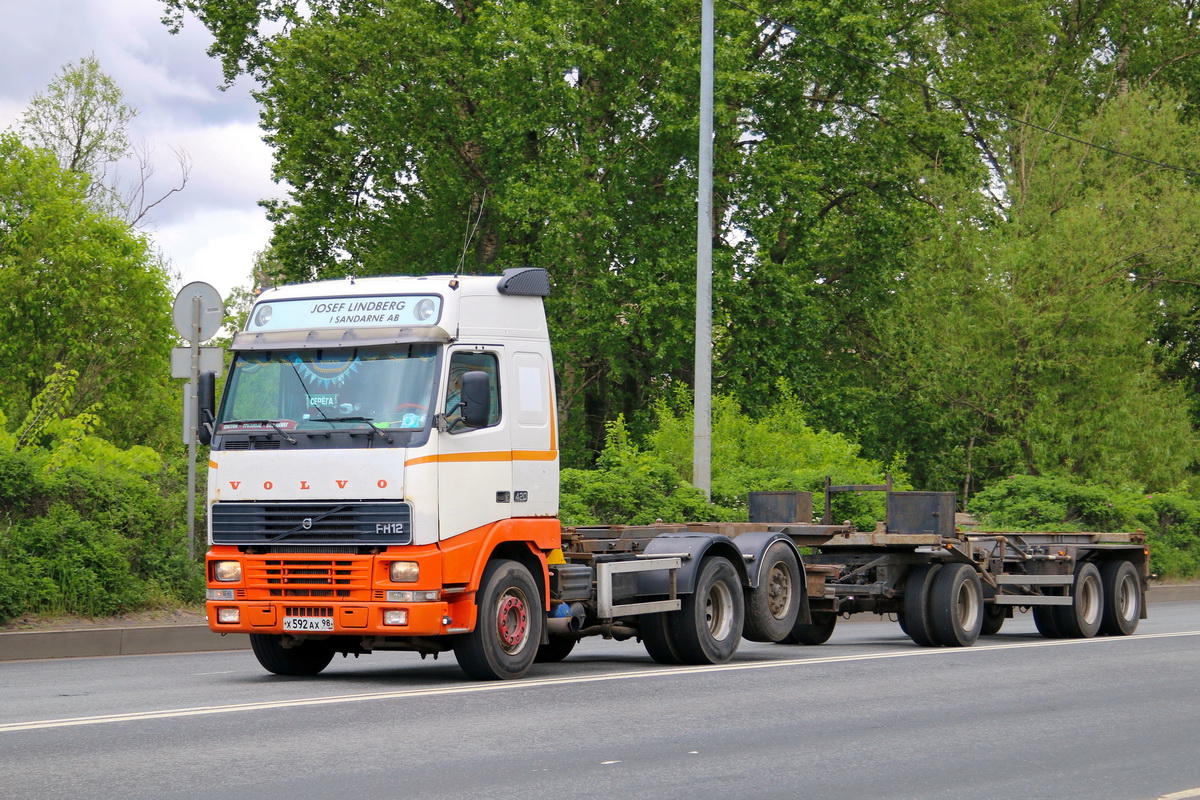 Санкт-Петербург, № Х 592 АХ 98 — Volvo ('1993) FH12.420