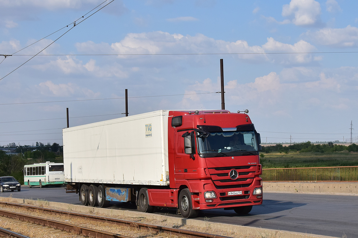 Волгоградская область, № К 945 АВ 134 — Mercedes-Benz Actros ('2009) 1844