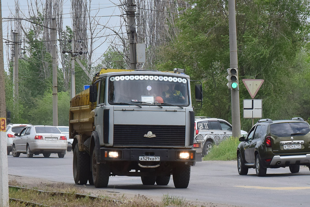 Волгоградская область, № А 529 КВ 61 — МАЗ-5551 [555100]