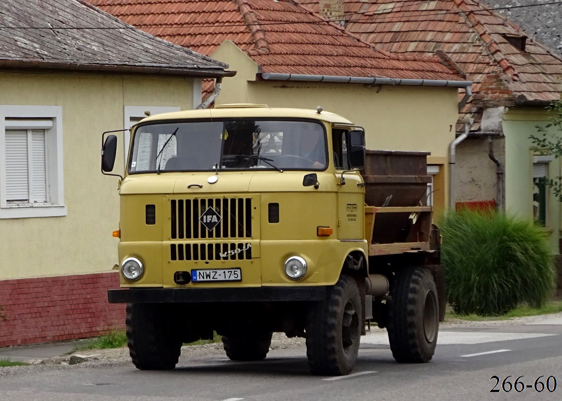 Венгрия, № NWZ-175 — IFA W50LA/K, LA/Z; Венгрия — Сбор винограда в Венгрии