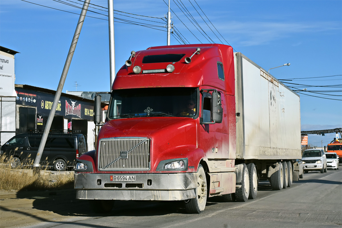 Киргизия, № B 6594 AN — Volvo VNL660