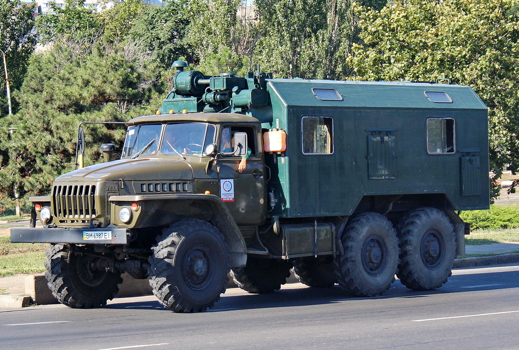 Одесская область, № ВН 6987 ЕІ — Урал-43203