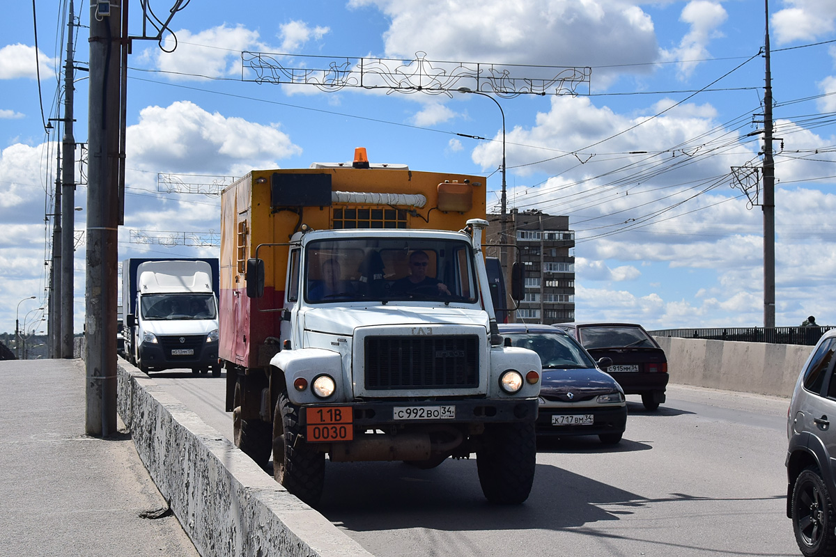 Волгоградская область, № С 992 ВО 34 — ГАЗ-33081 «Садко»