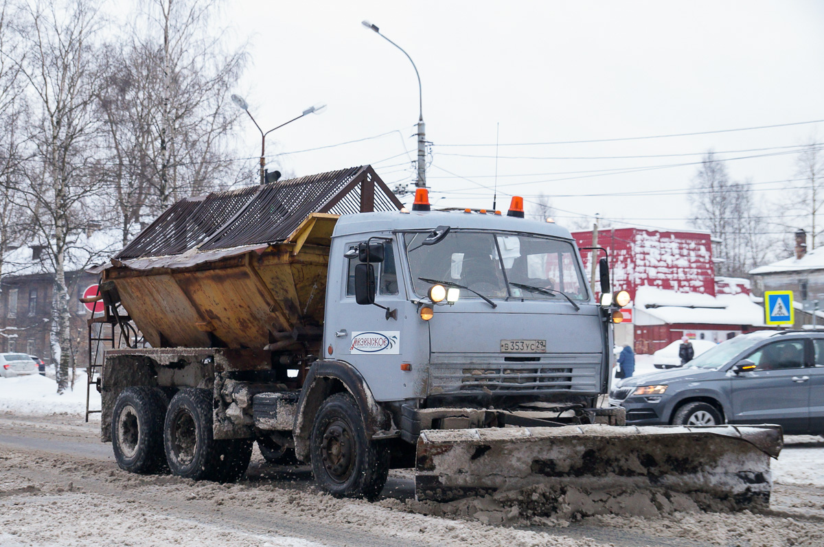 Архангельская область, № В 353 УС 29 — КамАЗ-55111-02 [55111C]