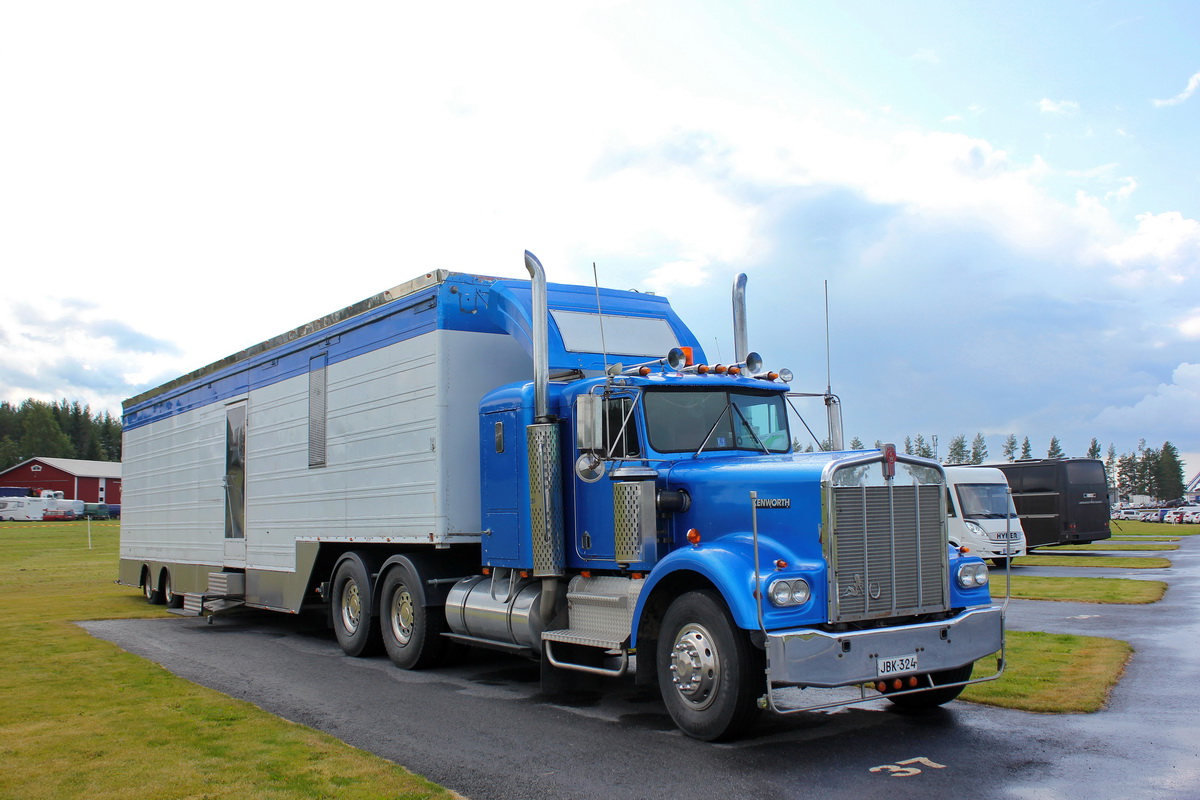 Финляндия, № JBK-324 — Kenworth W900