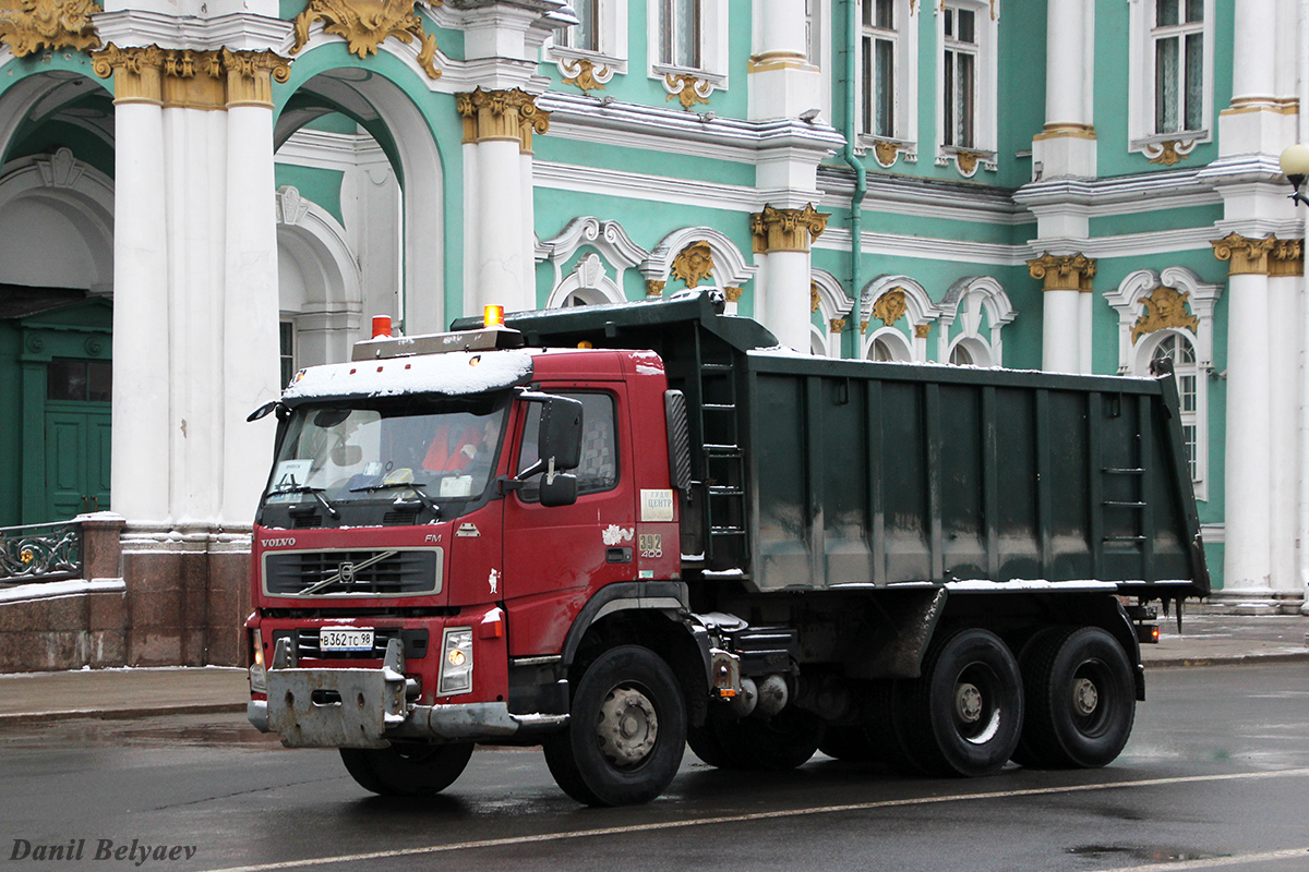 Санкт-Петербург, № 392 — Volvo ('2002) FM.400 [X9P]