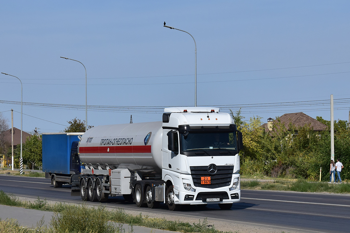 Ростовская область, № Е 058 АТ 761 — Mercedes-Benz Actros '11 2545 [Z9M]