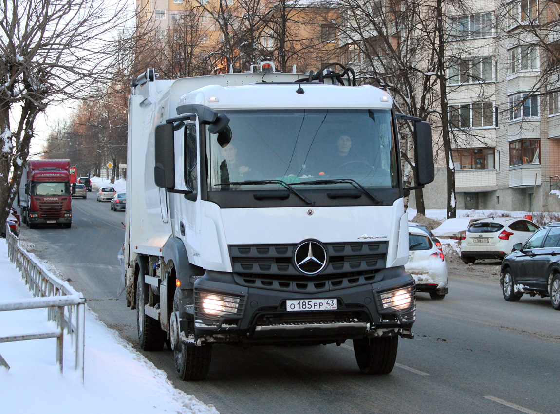 Кировская область, № О 185 РР 43 — Mercedes-Benz Arocs 2033 [Z9M]