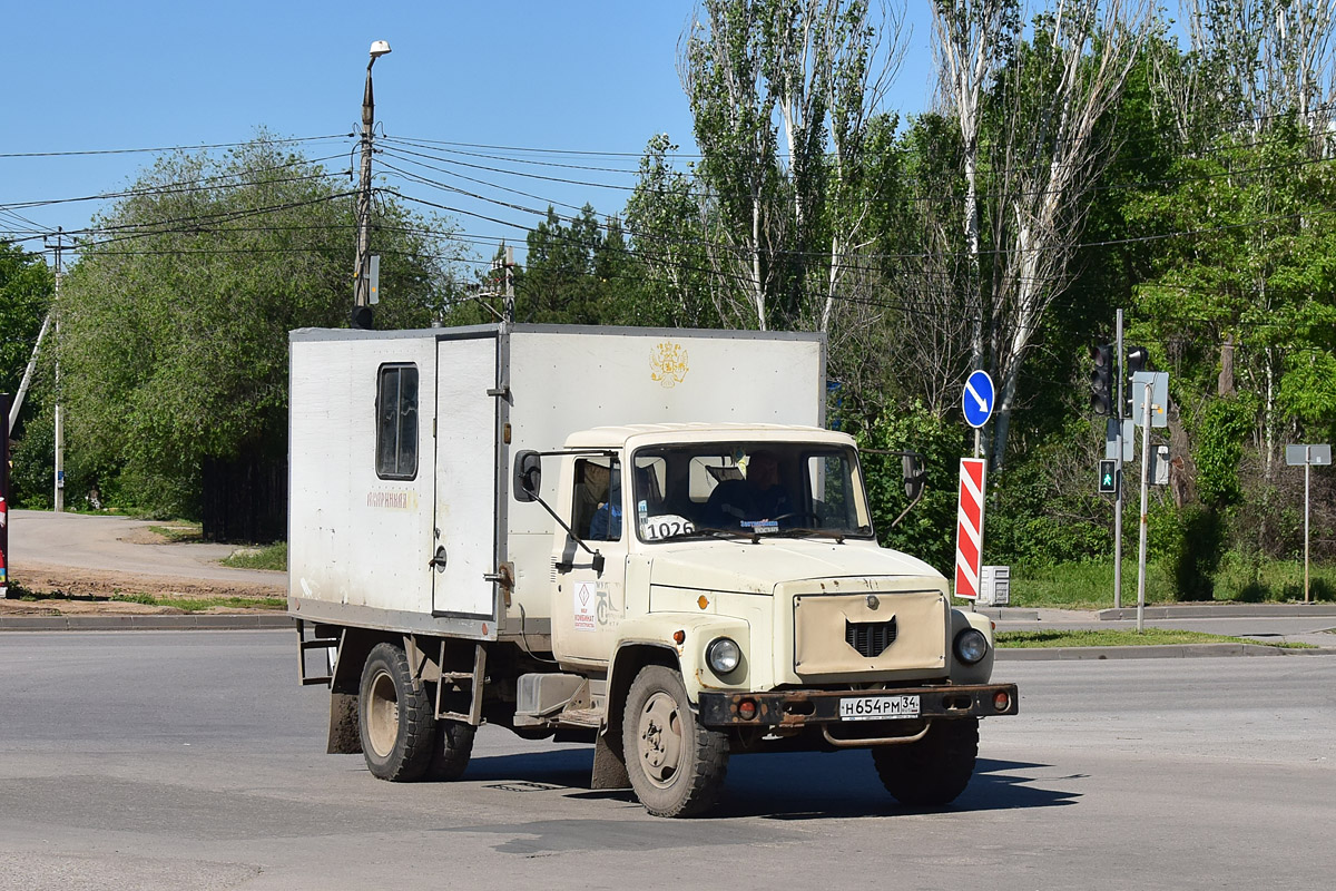 Волгоградская область, № 1026 — ГАЗ-3309