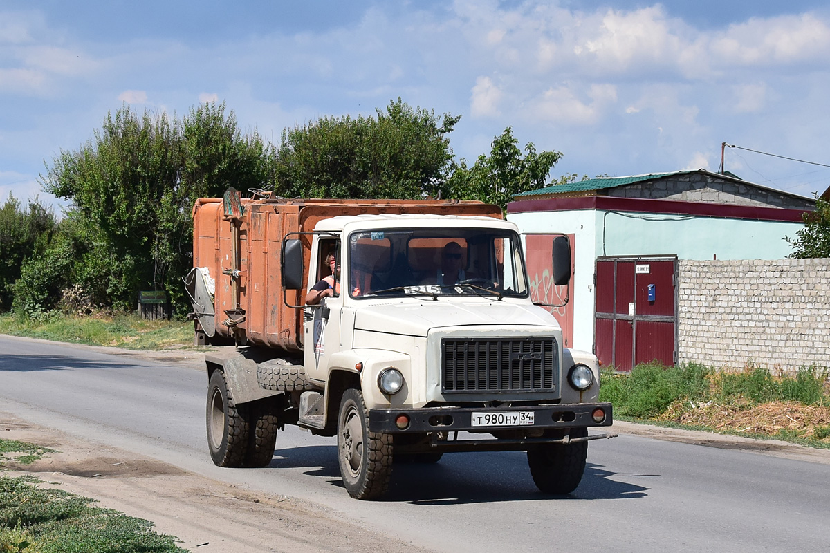 Волгоградская область, № 1215 — ГАЗ-3307