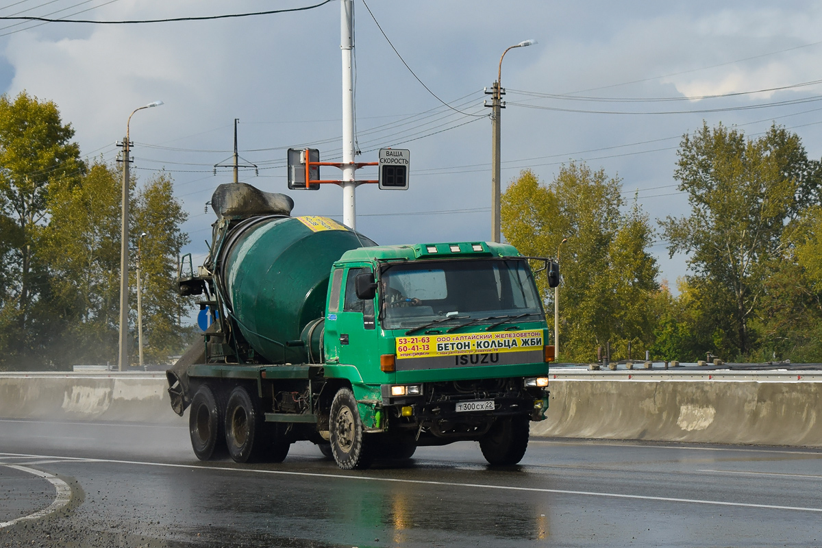 Алтайский край, № Т 300 СХ 22 — Isuzu (общая модель)