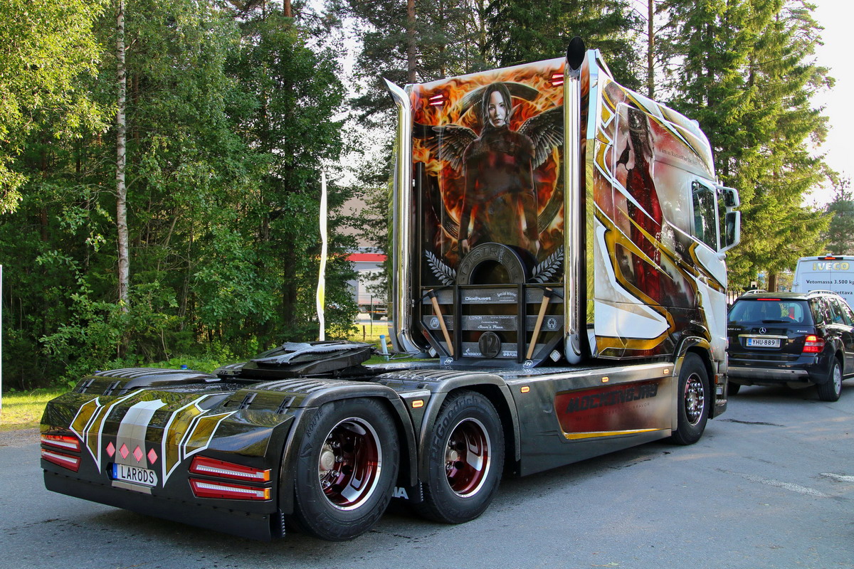 Швеция, № LARÖDS — Scania ('2016) S500