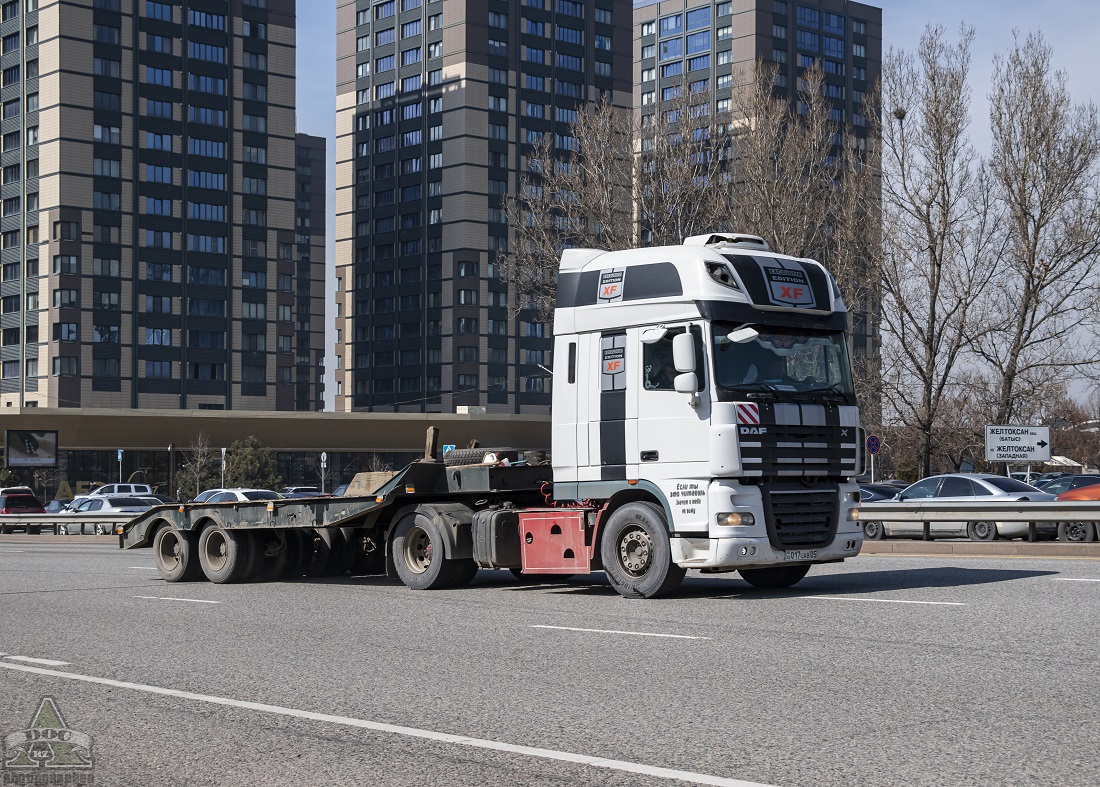 Алматинская область, № 017 UAB 05 — DAF XF105 FT