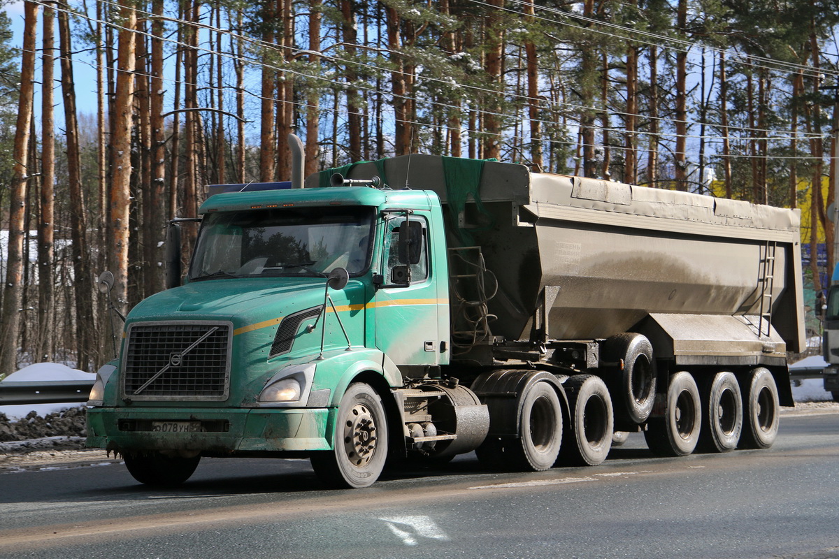 Новосибирская область, № О 078 УН 54 — Volvo VNL300