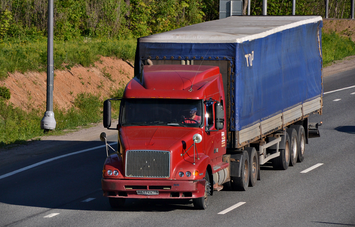 Тульская область, № М 617 ЕА 71 — Volvo VNL610