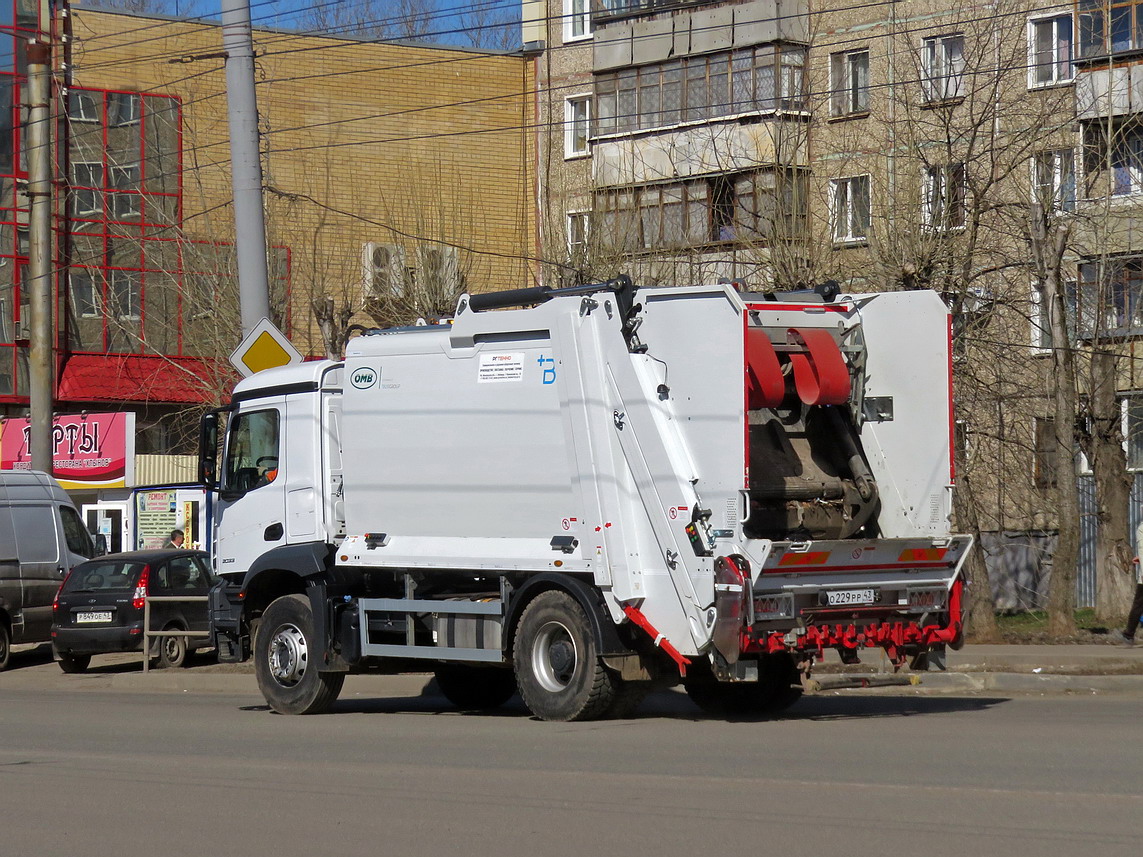 Кировская область, № О 229 РР 43 — Mercedes-Benz Arocs 2033 [Z9M]