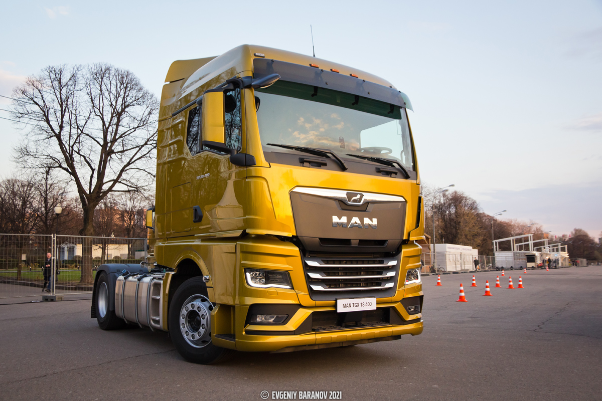 Москва, № Р 383 ХК 799 — MAN TGX ('2020) 18.400