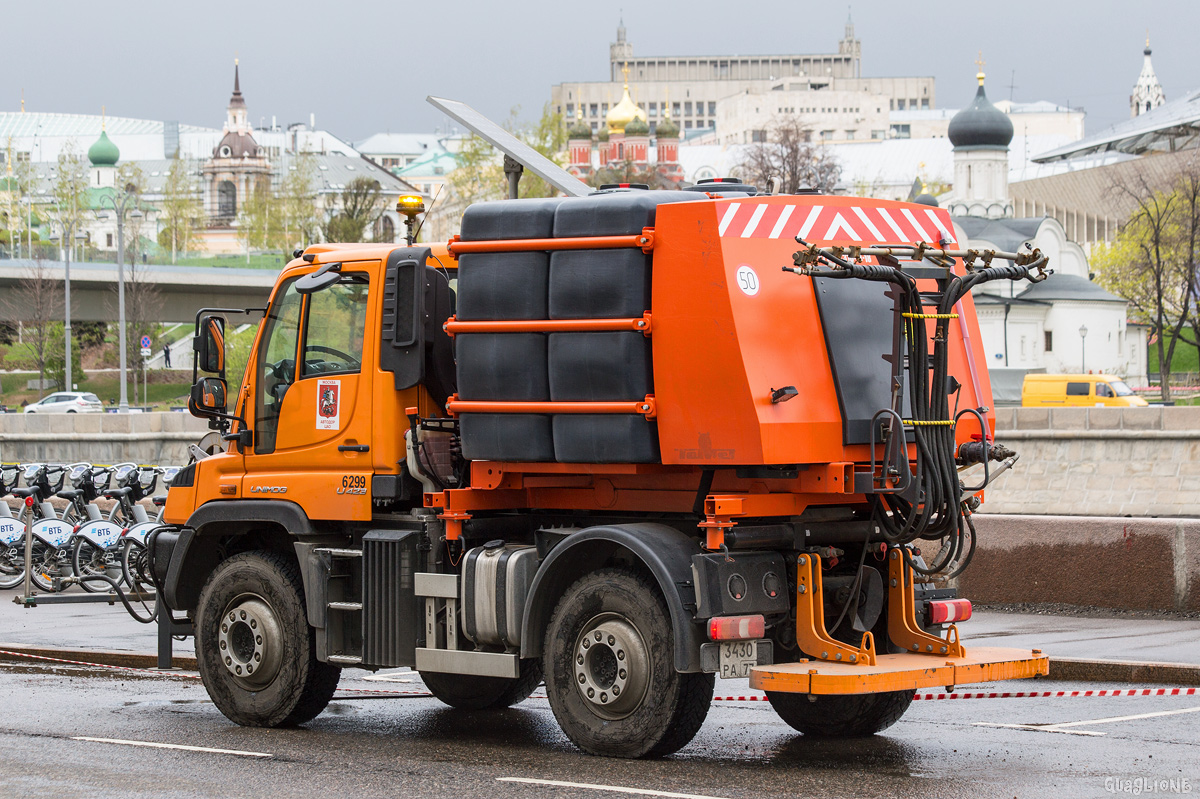 Москва, № 6299 — Mercedes-Benz Unimog U400