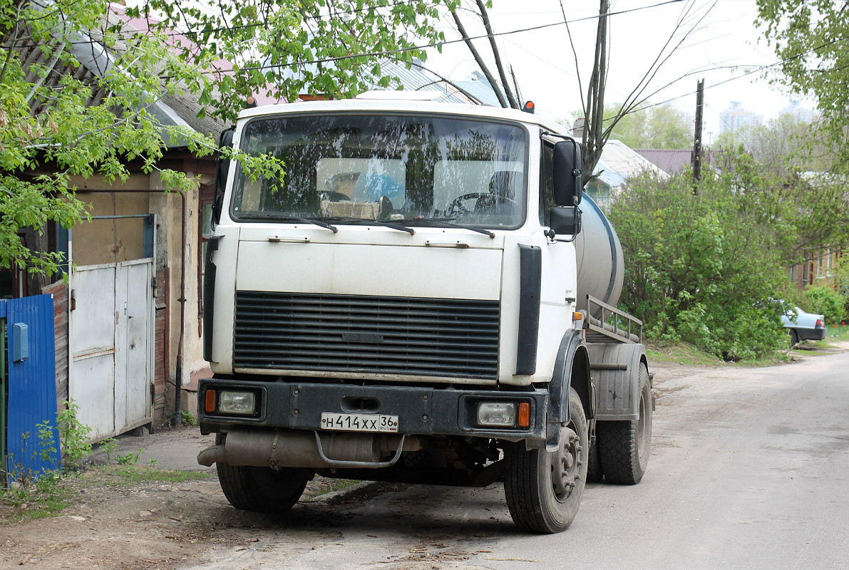 Воронежская область, № Н 414 ХХ 36 — МАЗ-533702