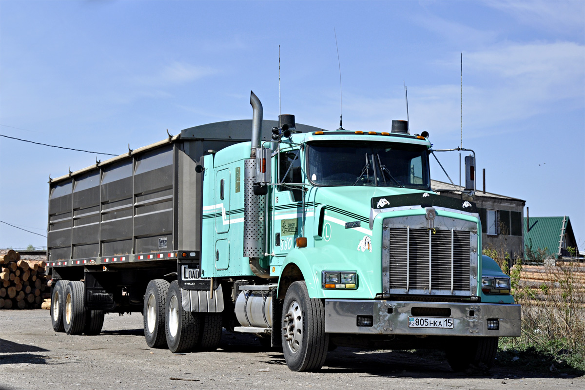 Северо-Казахстанская область, № 805 HKA 15 — Kenworth T800