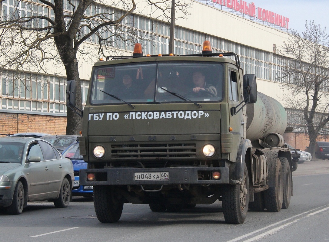 Псковская область, № Н 043 КА 60 — КамАЗ-53212