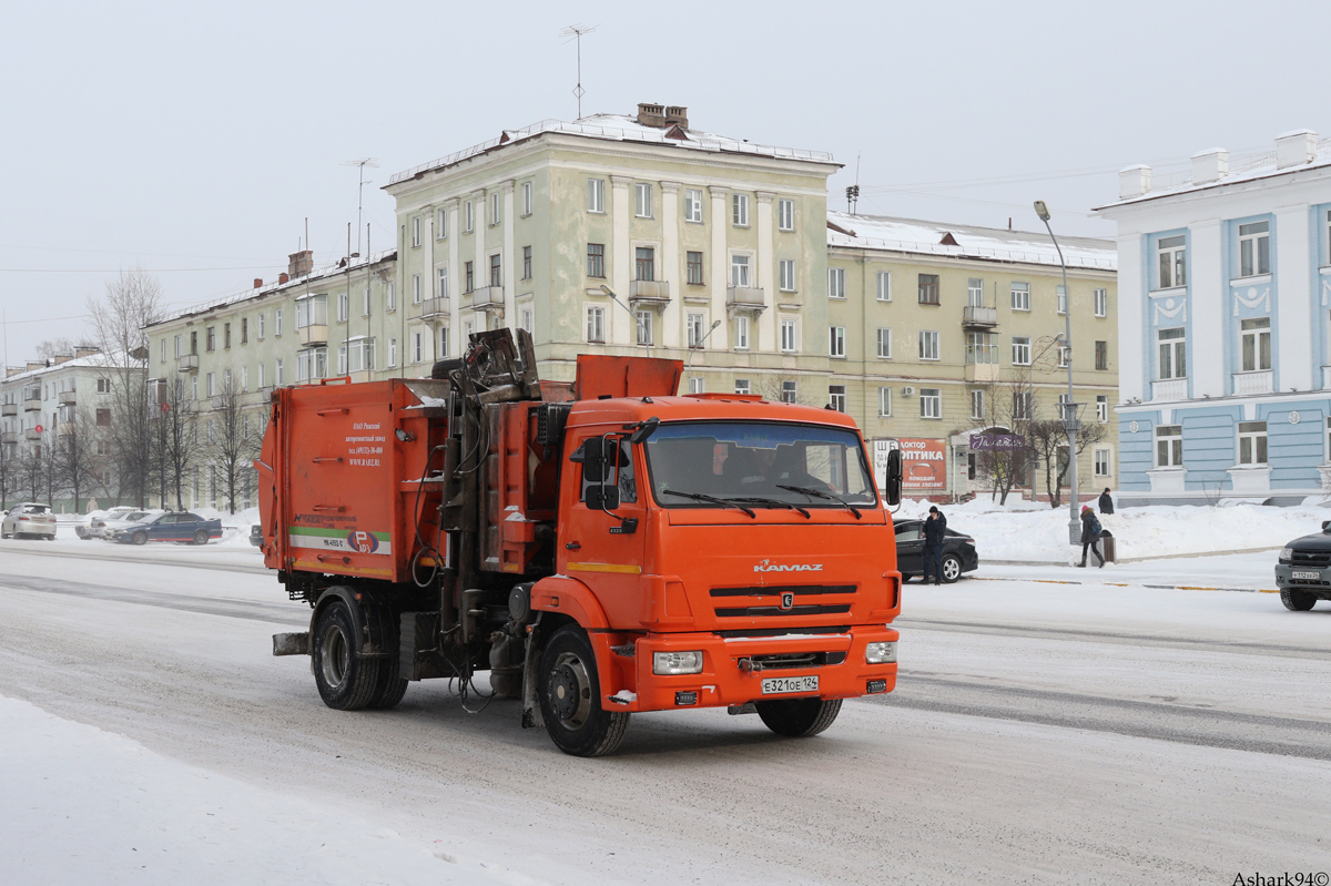 Красноярский край, № Е 321 ОЕ 124 — КамАЗ-43253-G5