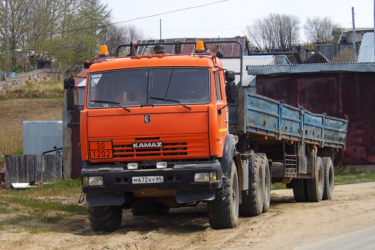 Сахалинская область, № М 672 КУ 65 — КамАЗ-44108-10 [44108K]