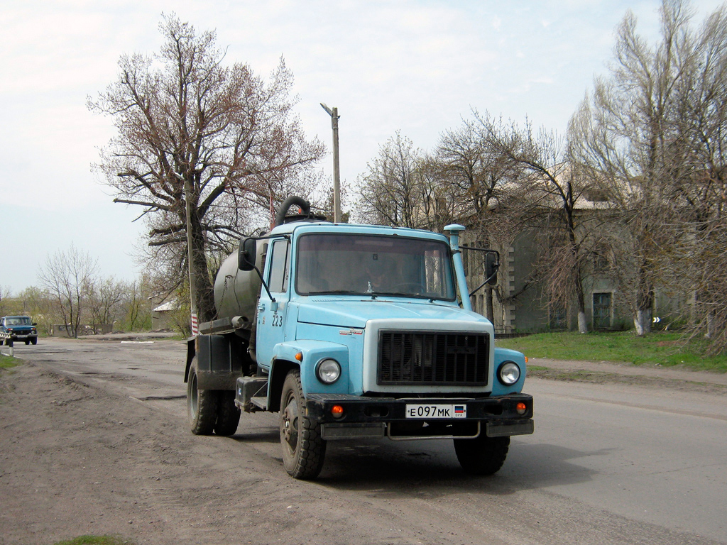 Донецкая область, № Е 097 МК — ГАЗ-3309