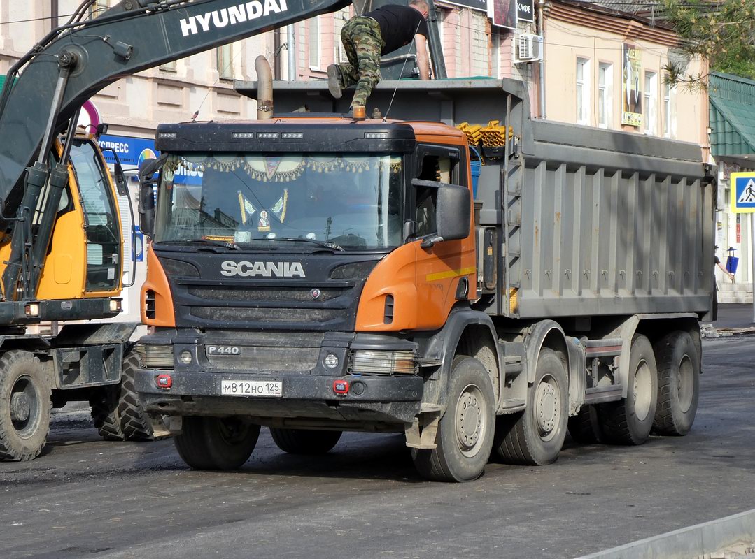 Приморский край, № М 812 НО 125 — Scania ('2011) P440