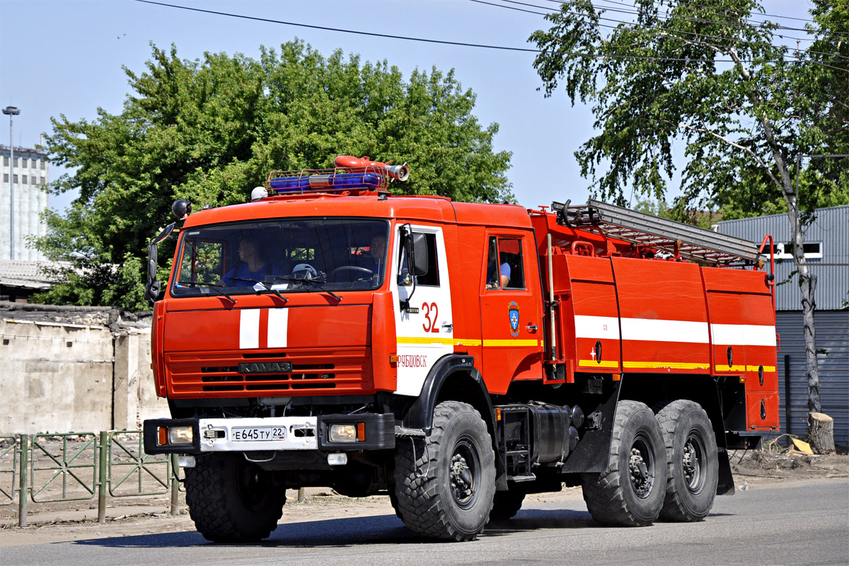 Алтайский край, № Е 645 ТУ 22 — КамАЗ-43118-15 [43118R]