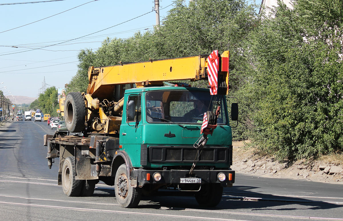 Оренбургская область, № У 944 ВК 56 — МАЗ-5337 [533700]