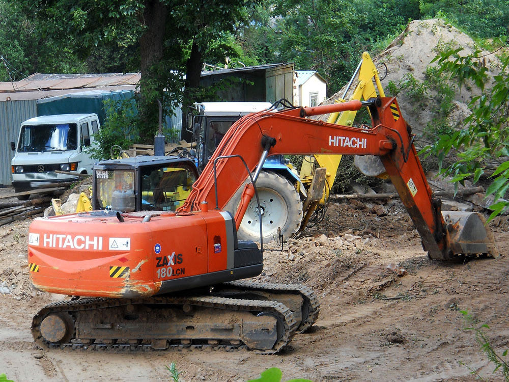 Витебская область, № ВВ-2 9924 — Hitachi ZX180 (общая модель)