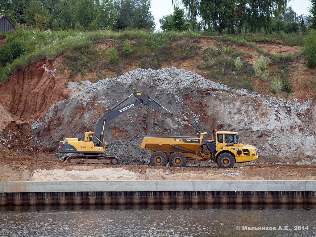 Тверская область, № 0852 ТХ 69 — Volvo EC210