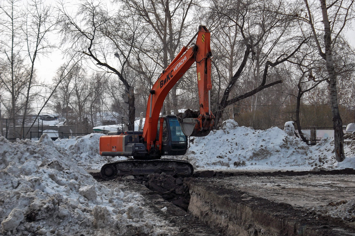 Алтайский край, № 4237 МК 22 — Hitachi ZX200 (общая модель)