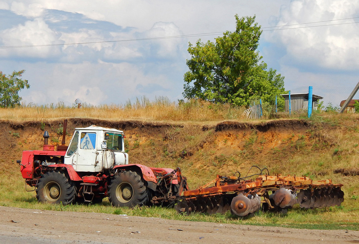 Белгородская область, № 9895 ЕН 31 — Т-150К; Прицепы сельскохозяйственные — Бороны дисковые (общая)