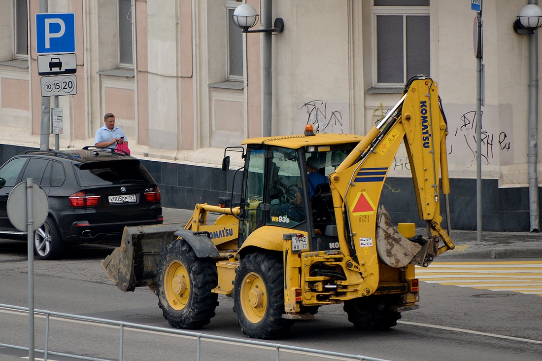 Москва, № 1442 ВХ 77 — Komatsu WB93