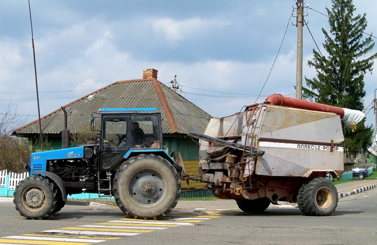 Могилёвская область, № (BY-6) Б/Н СТ 0005 — Беларус-1221; Прицепы сельскохозяйственные — Посевная техника (общая)