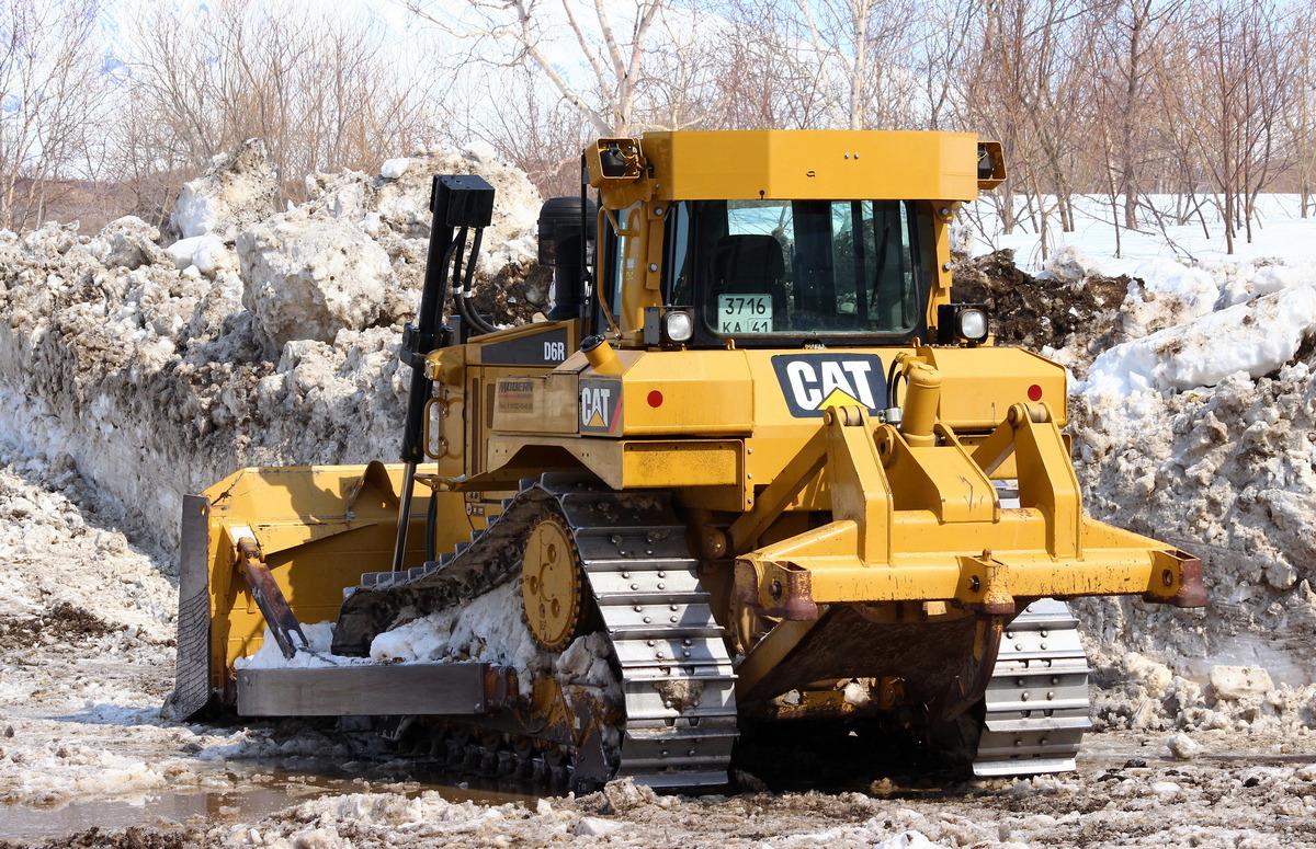 Камчатский край, № 3716 КА 41 — Caterpillar D6