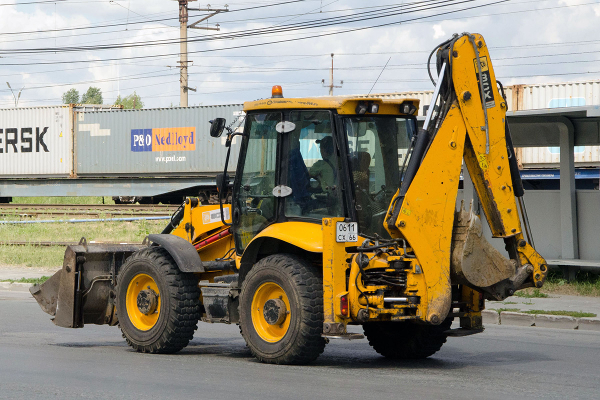 Свердловская область, № 0611 СХ 66 — JCB 3CX