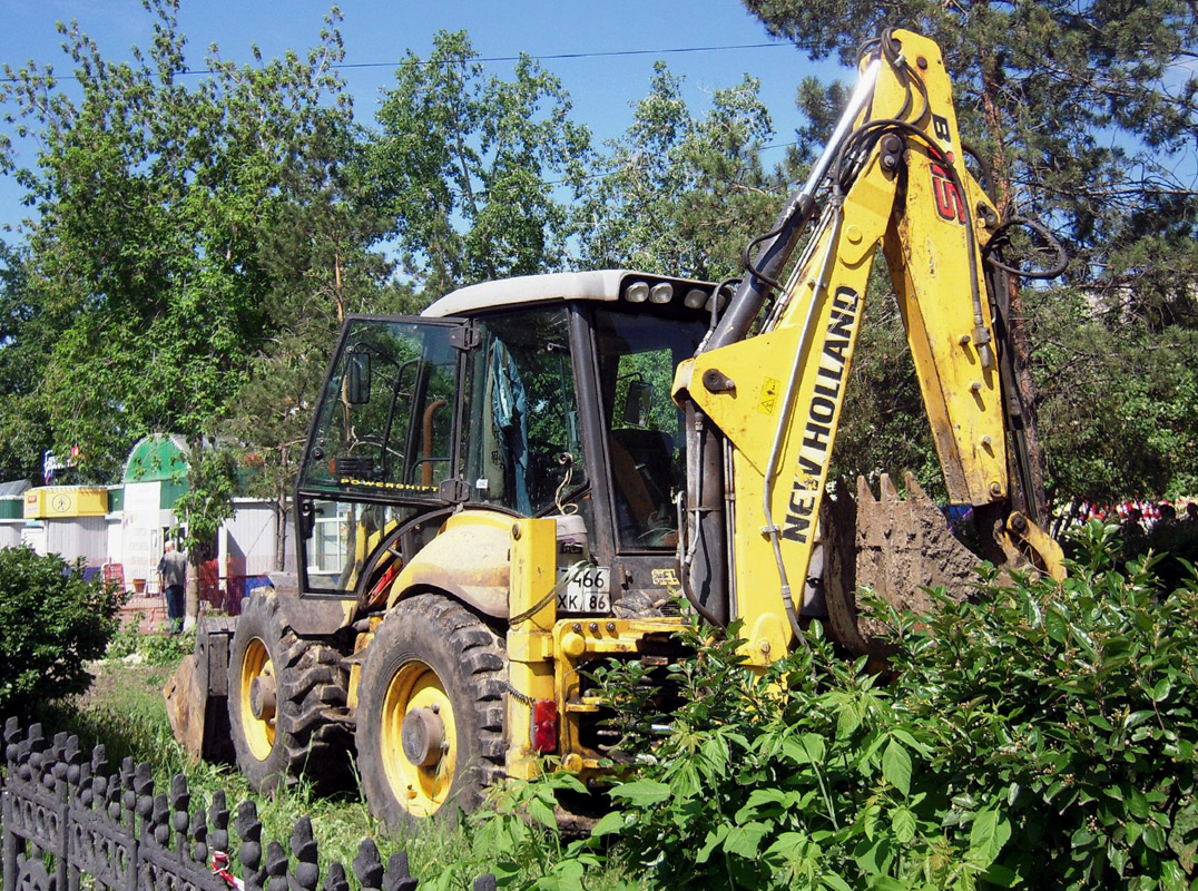 Тюменская область, № 7466 ХК 86 — New Holland B115B