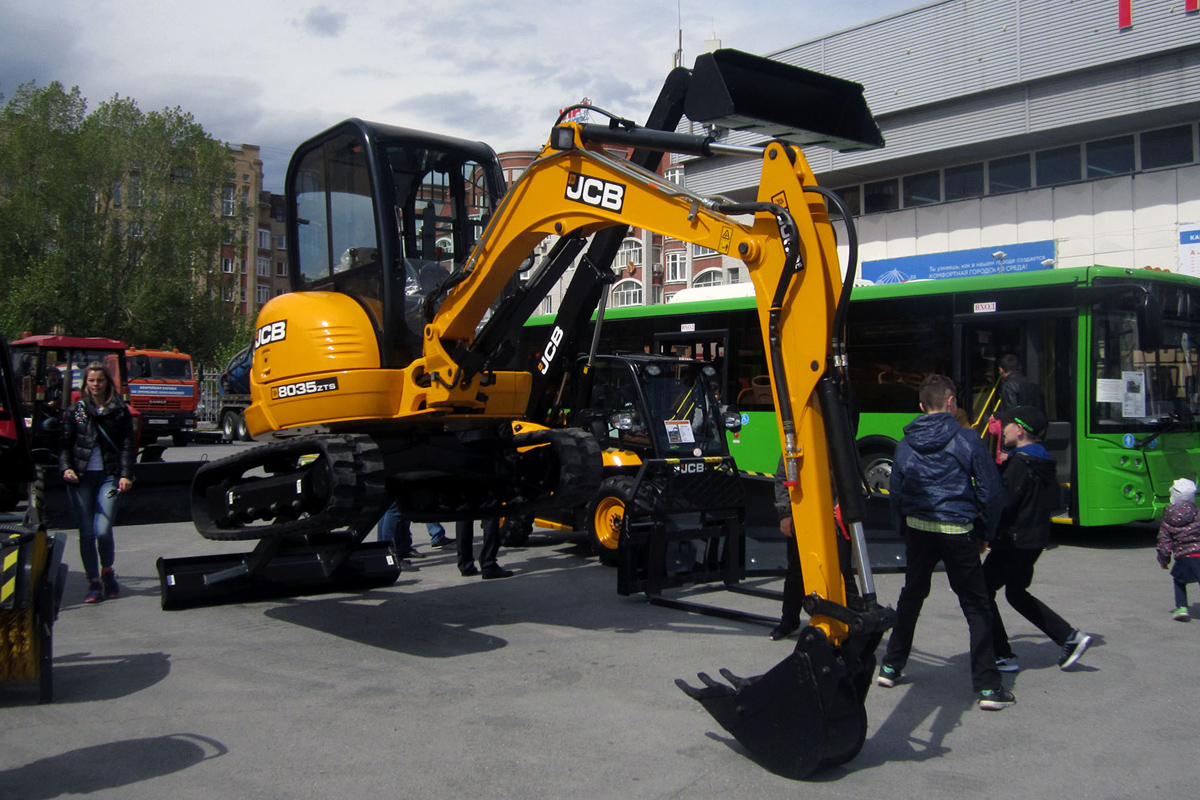 Тюменская область, № (72) Б/Н СТ 0011 — JCB 8035 ZTS