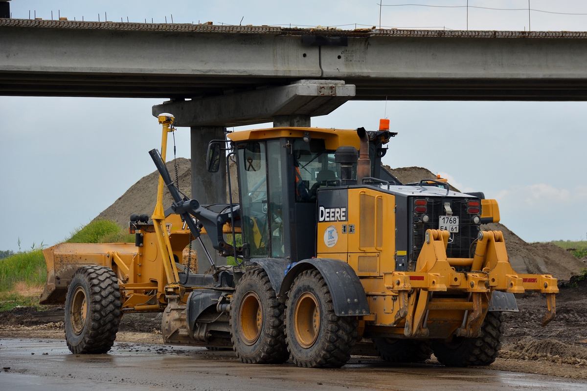 Ростовская область, № 1768 ЕА 61 — John Deere 772G