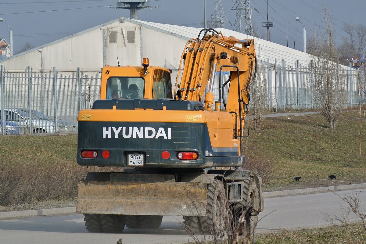 Ростовская область, № 9876 ЕА 61 — Hyundai R180W