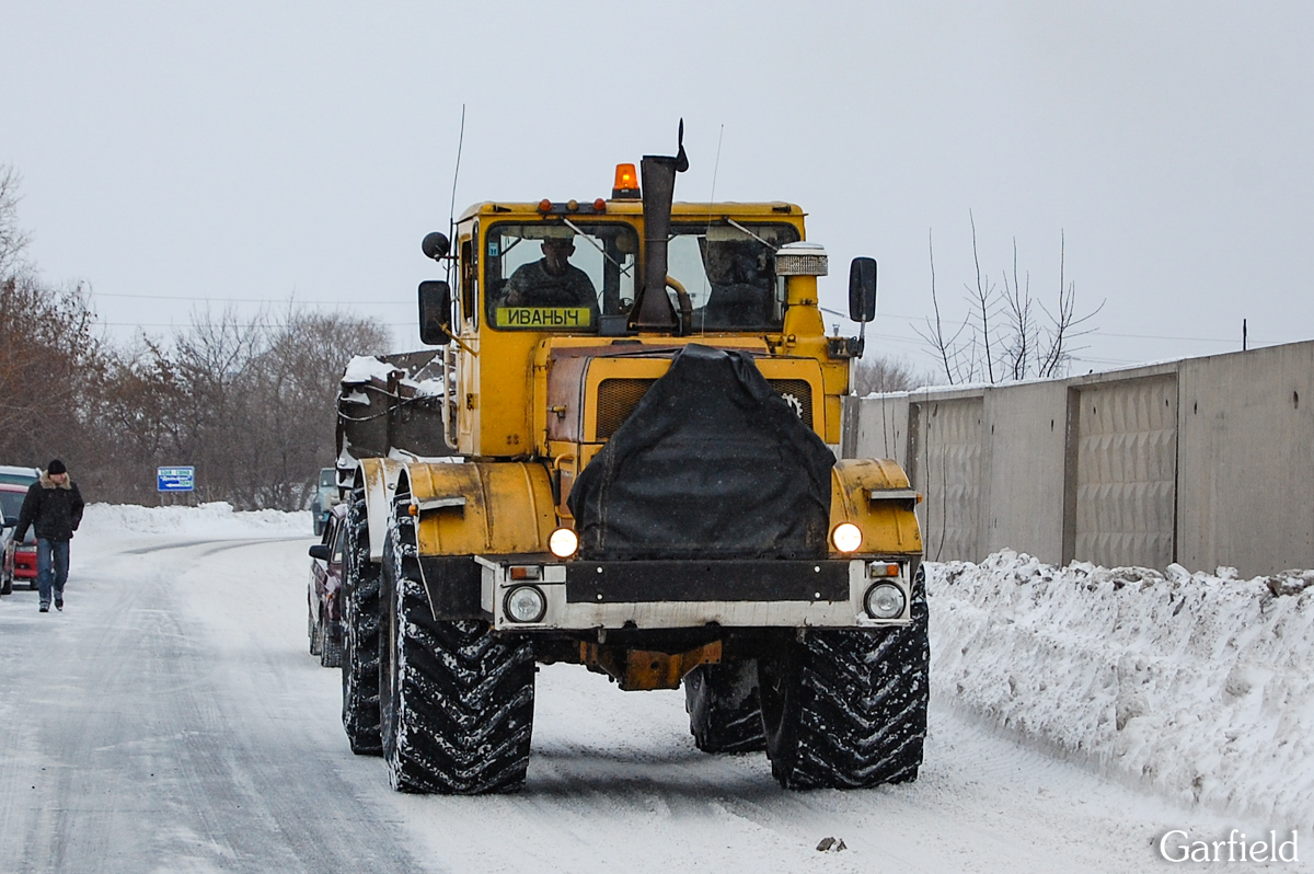 Кемеровская область, № 8140 КУ 42 — К-700А, К-701