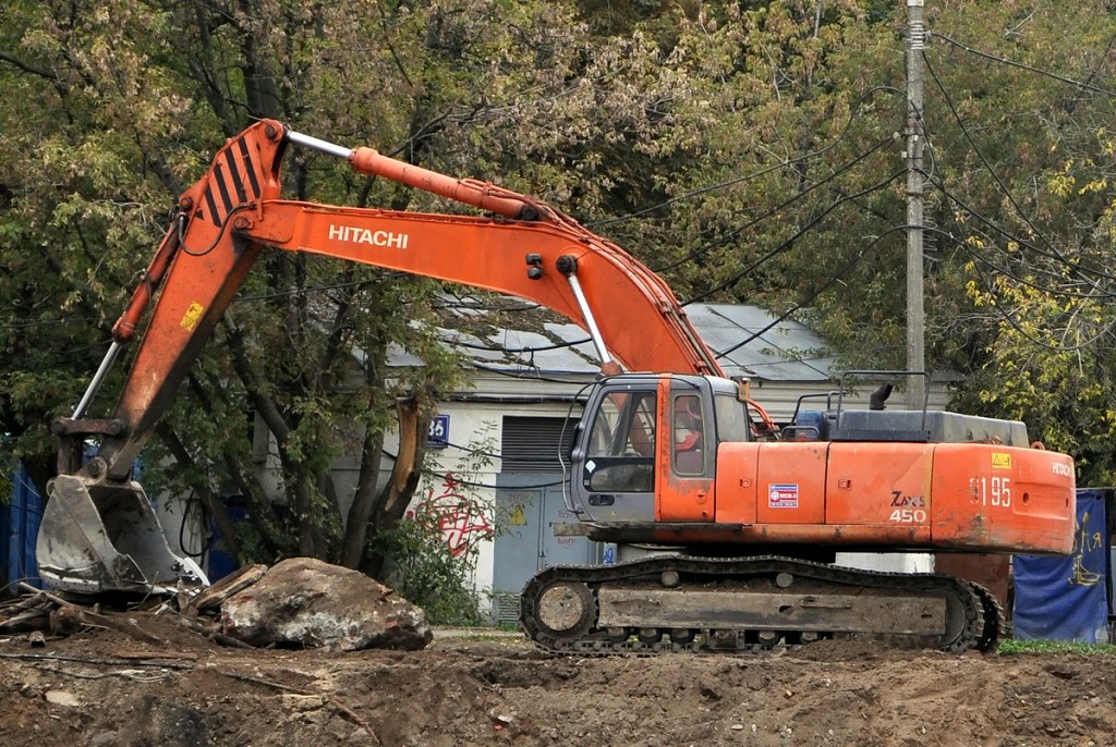 Москва, № 8100 ВМ 77 — Hitachi ZX450 (общая модель)