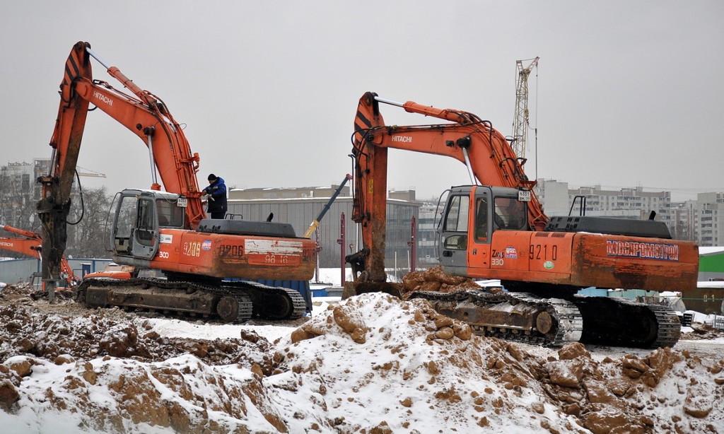 Москва, № 6331 ВМ 77 — Hitachi ZX330 (общая модель)