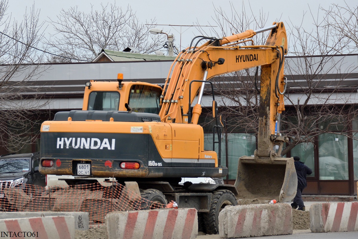 Ростовская область, № 6801 ОС 61 — Hyundai R180W