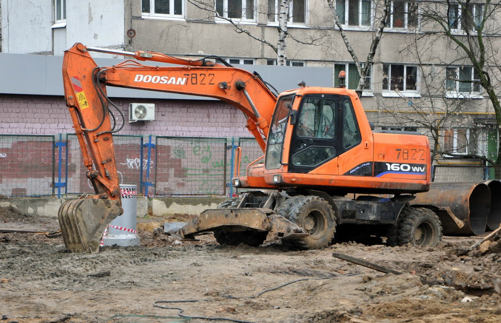 Москва, № 7701 АУ 77 — Doosan DX160W