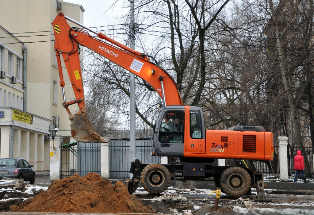 Москва, № 6590 ВА 77 — Hitachi ZX210W (общая модель)