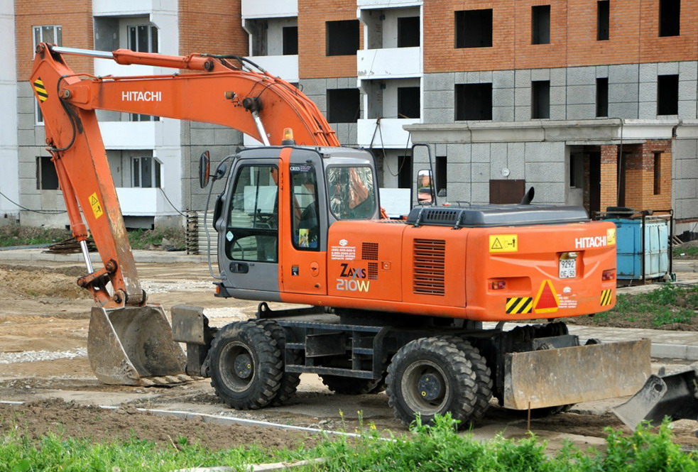 Московская область, № 9292 ОЕ 50 — Hitachi ZX210W (общая модель)